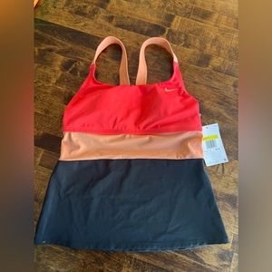 NIKE SWIM TOP SIZE  S
